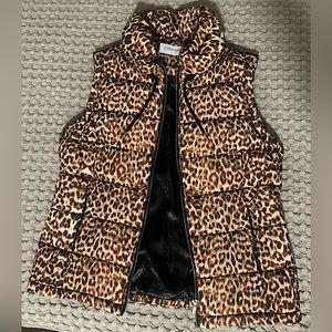 Calvin Klein Cheetah print puffer vest